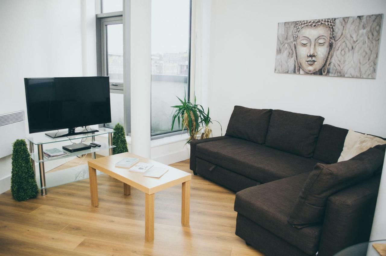 Serviced Apartment In Liverpool City Centre - Free Parking - Balcony - By Happy Days Luaran gambar
