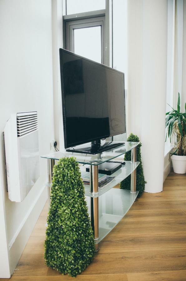 Serviced Apartment In Liverpool City Centre - Free Parking - Balcony - By Happy Days Luaran gambar
