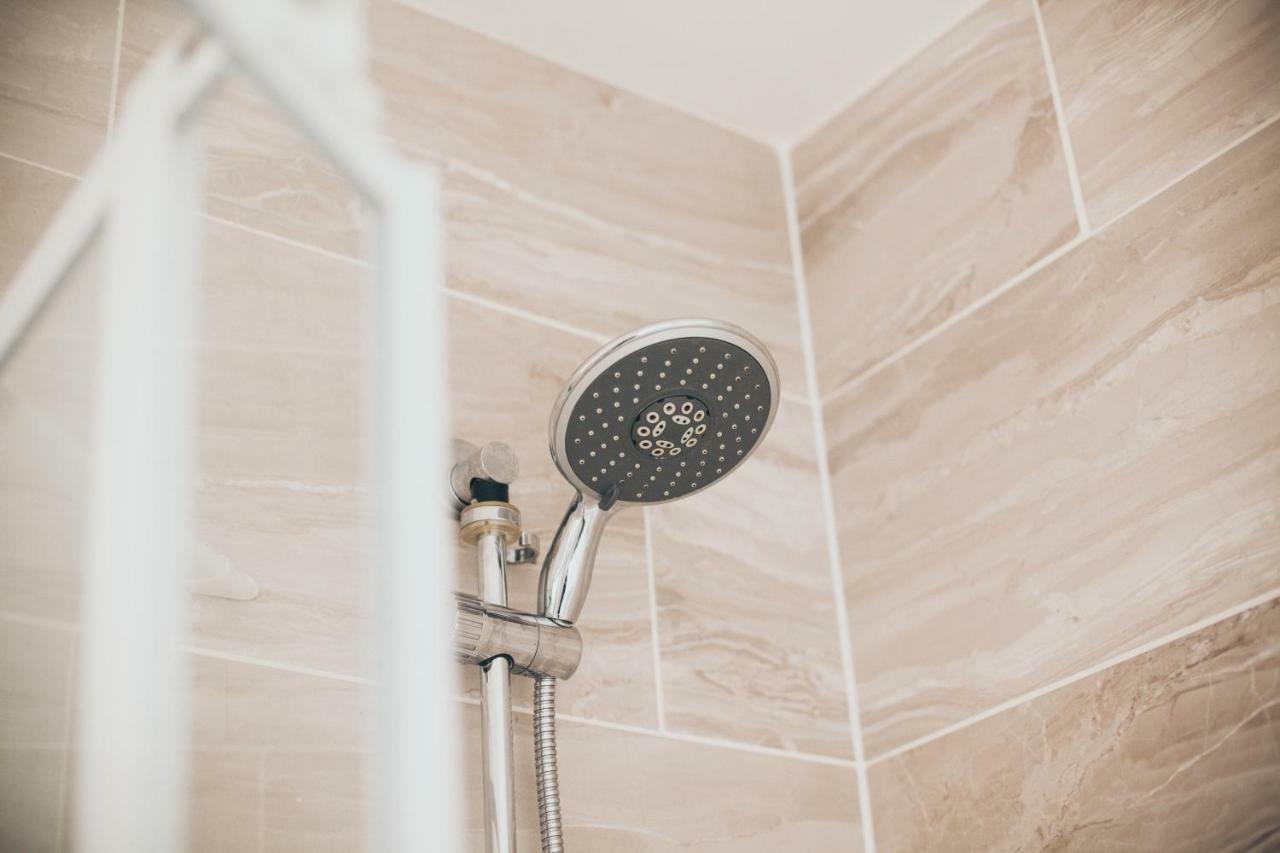Serviced Apartment In Liverpool City Centre - Free Parking - Balcony - By Happy Days Luaran gambar
